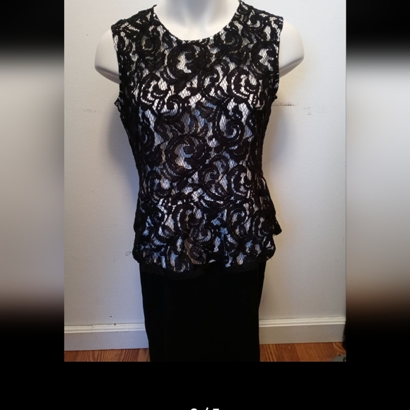 Elegant Black Lace Overlay Skirt - Picture 2 of 5